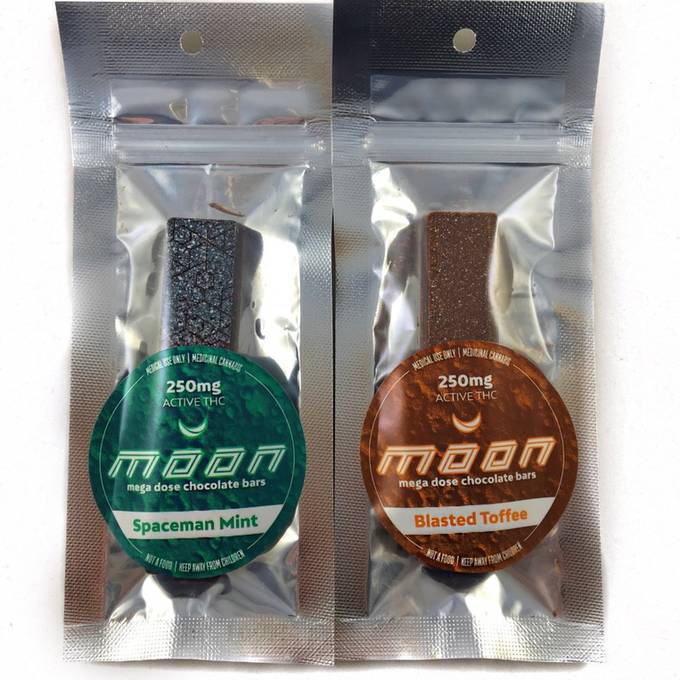 Moon Chocolate Bar MegaDose Wholesale